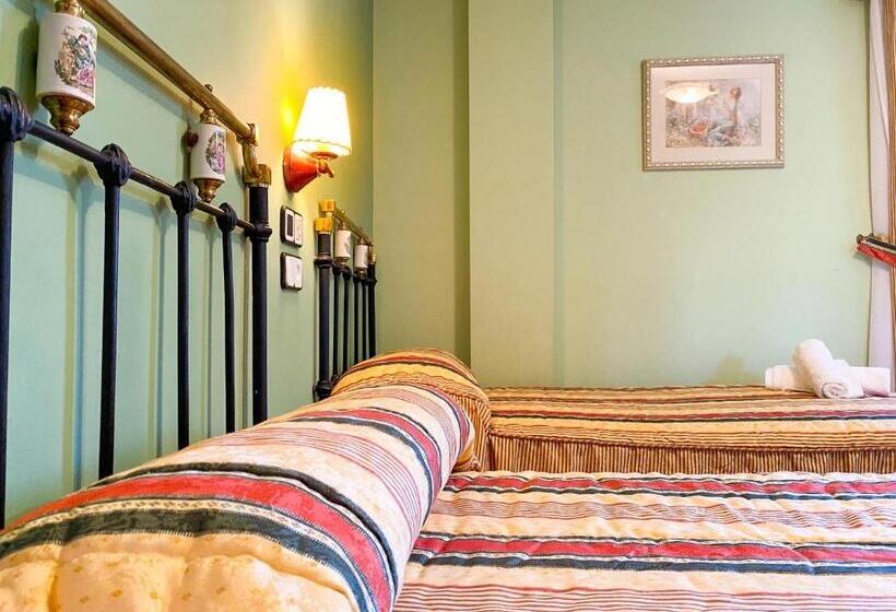 Номер Стандарт, Posada Los Leones