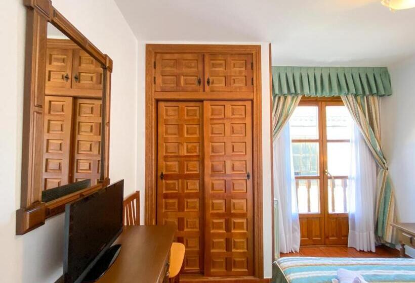 Номер Стандарт с Балконом, Posada Los Leones