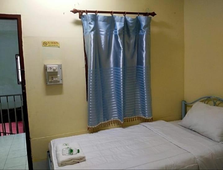 스탠다드 룸 공동 욕실, Rainbow Hotel Vientiane