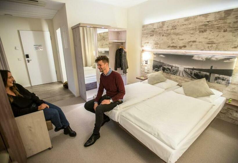 Номер Deluxe с Балконом, Arkadenhaus   Hotel Freiherr Von Schwarzenberg