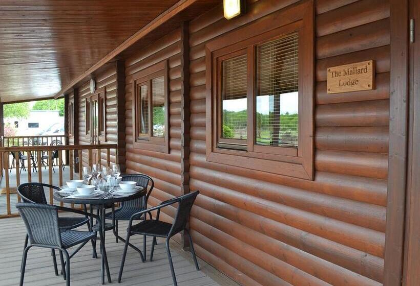 Дом 2 Спальни, Bosworth Lakeside Lodges