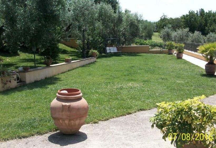 Номер Deluxe, Il Giardino Degli Ulivi