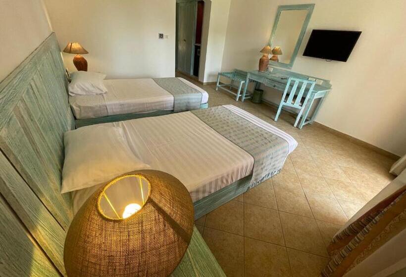 اتاق استاندارد با چشم‌انداز استخر, Soulotel Inn Blue Resort & Spa