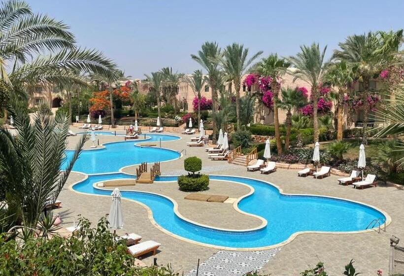 اتاق استاندارد با چشم‌انداز استخر, Soulotel Inn Blue Resort & Spa