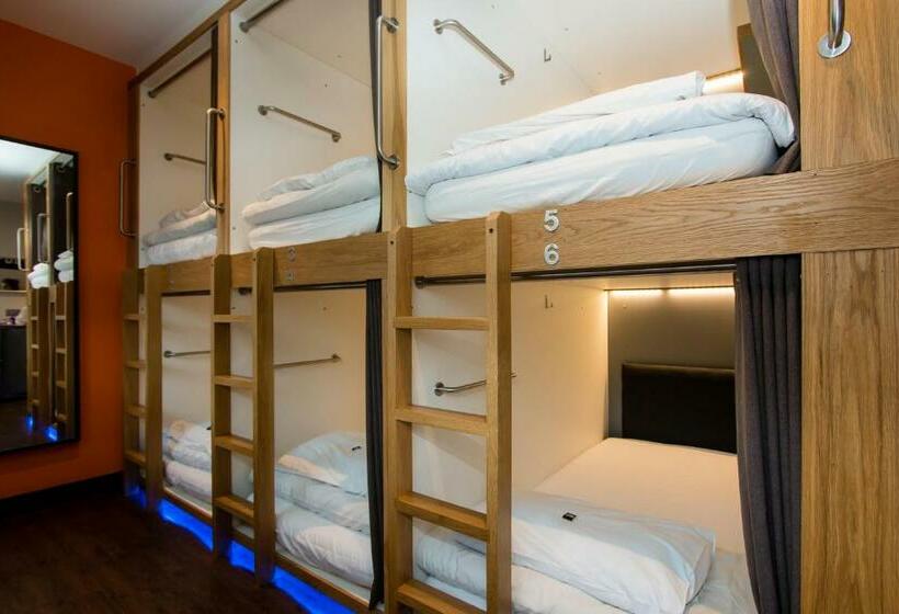 Кровать в Общей Комнате, Code Pod   The Loft   Edinburgh