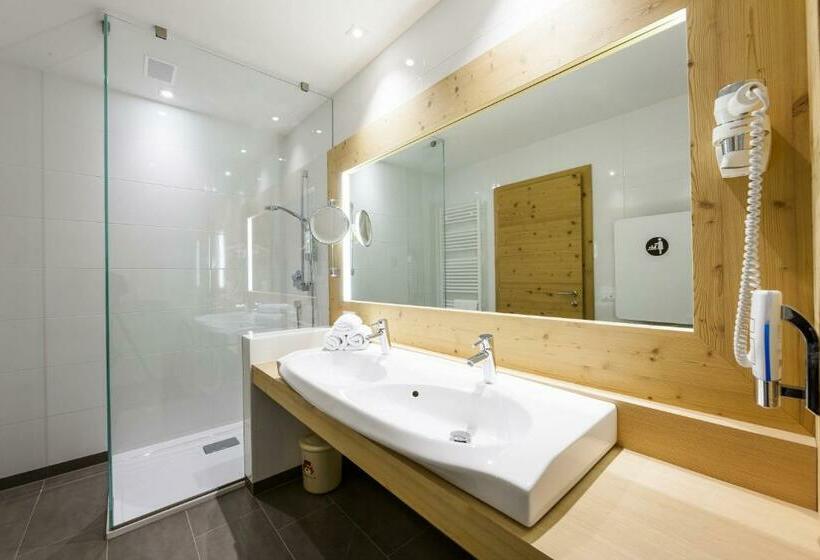 Семейный Номер, Family Home Alpenhof