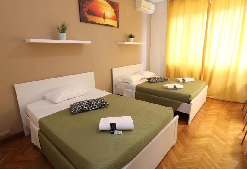 اتاق استاندارد با سرویس بهداشتی مشترک, Guest House Pirelli Milano