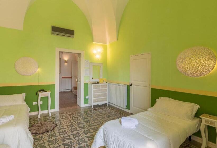 Номер Стандарт, La Naca Della Taranta B&b