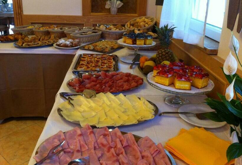 Номер Стандарт с Балконом, Residence Hotel Miralago