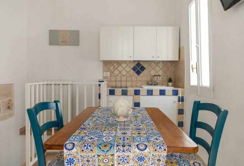 带1个卧室的带阳台的公寓, Albergo Diffuso Monopoli