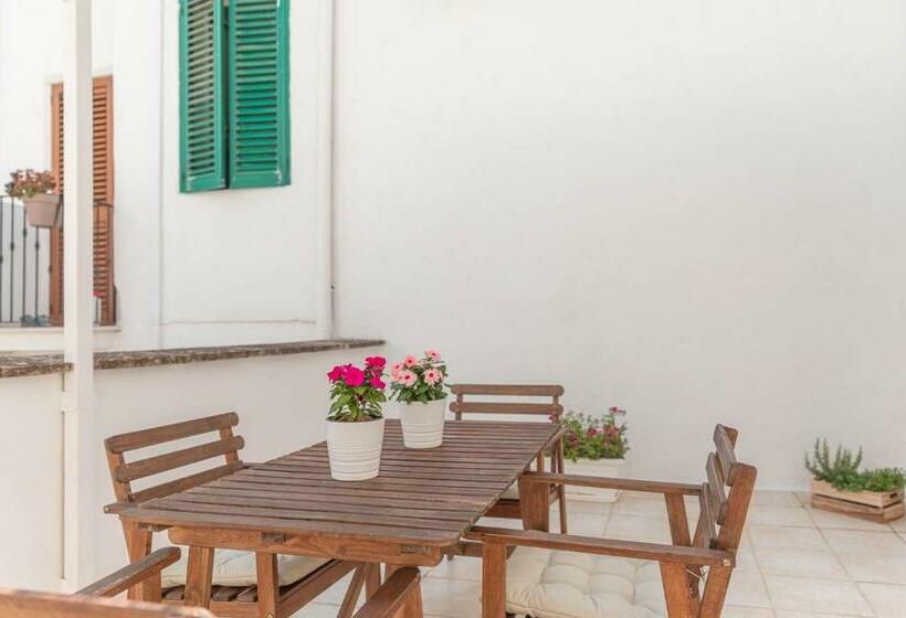 带1个卧室的带阳台的公寓, Albergo Diffuso Monopoli