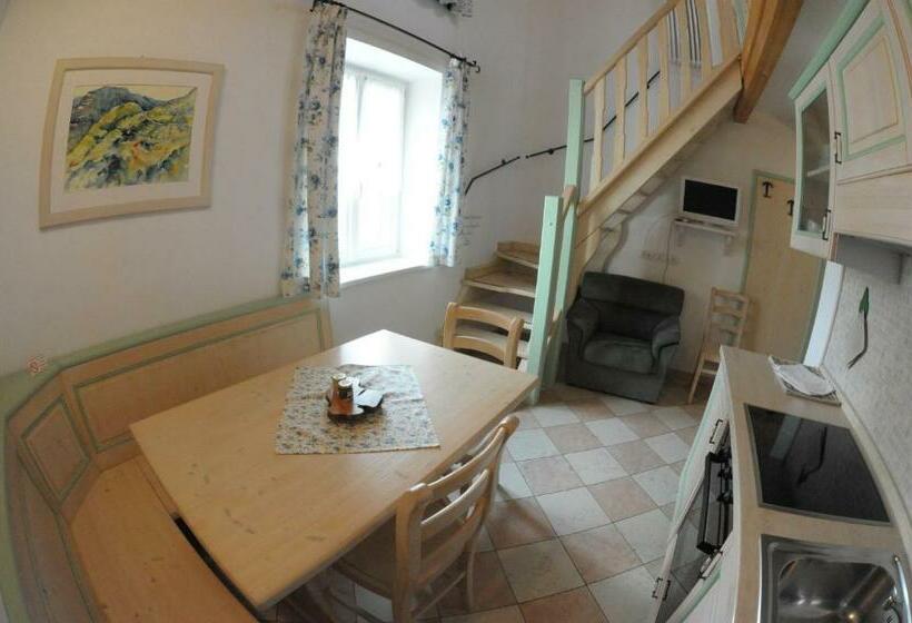 스탠다드 스튜디오, Agriturismo Sol De Montalto