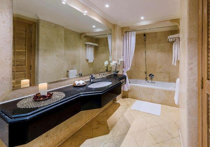 اتاق خانوادگی, Adalya Elite Lara
