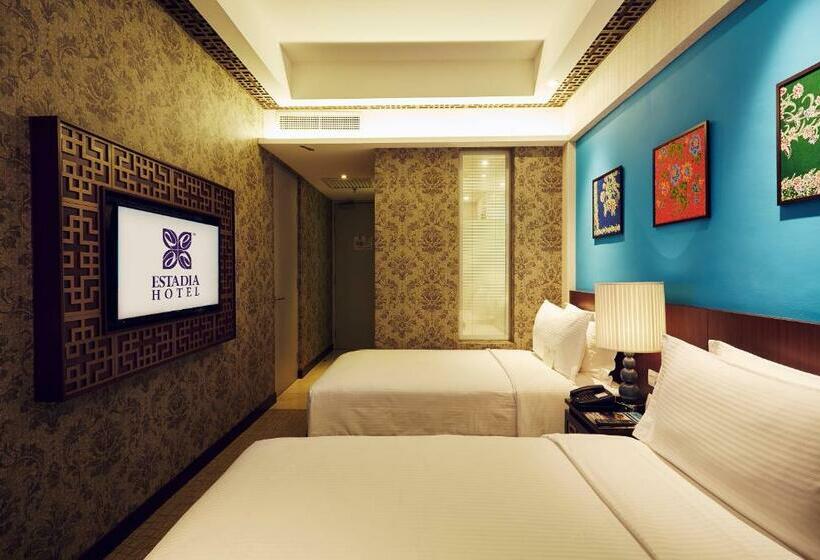 Chambre Deluxe, Estadia