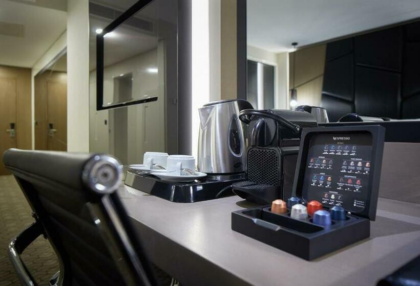 シティビューのデラックスルーム, Pullman Istanbul Hotel & Convention Center