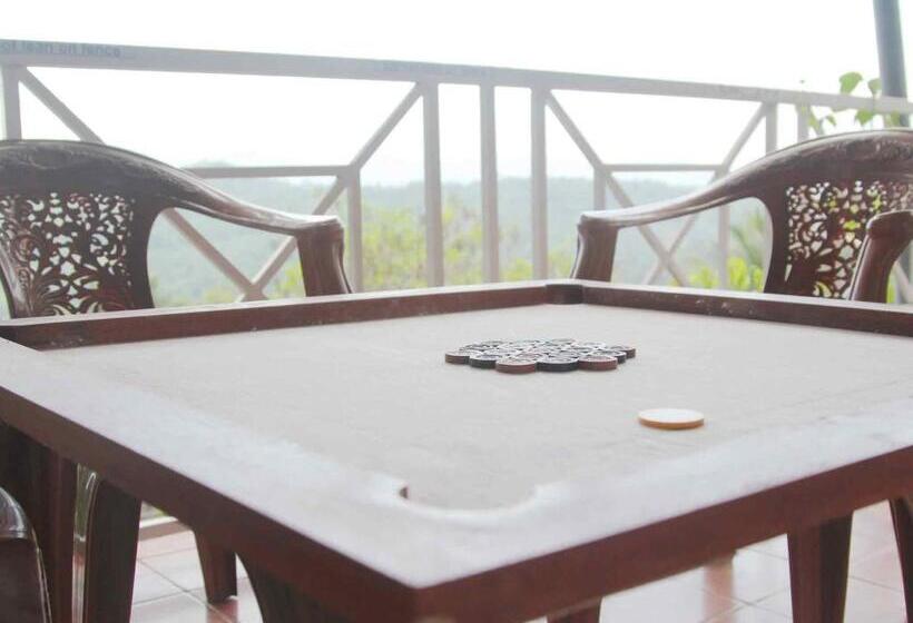 家庭间, 2in1 Kandy Hostel