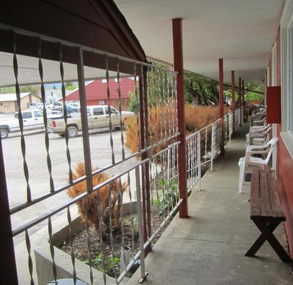 Номер Стандарт 2 Двуспальные Кровати, Big Horn Motel