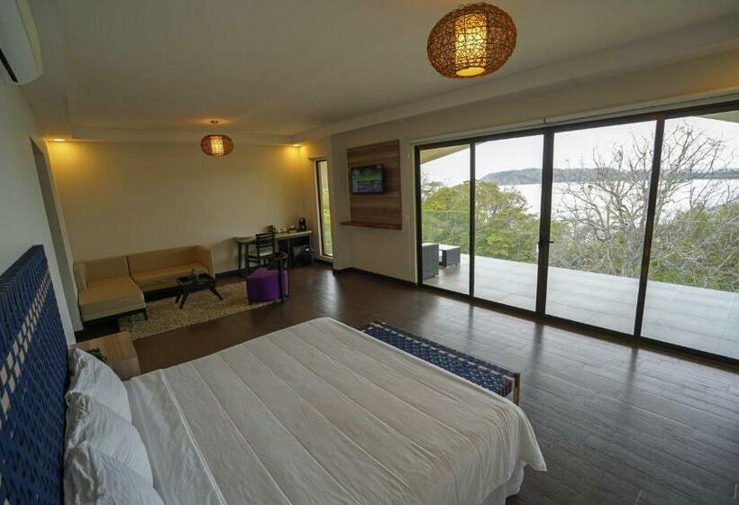 주니어 스위트, Nammbu Beach Front Bungalows