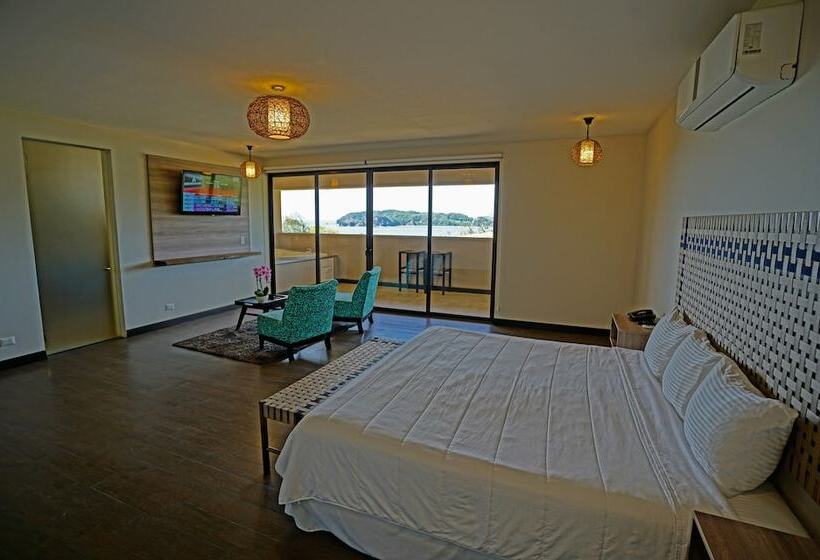 Люкс Вид на Море, Nammbu Beach Front Bungalows