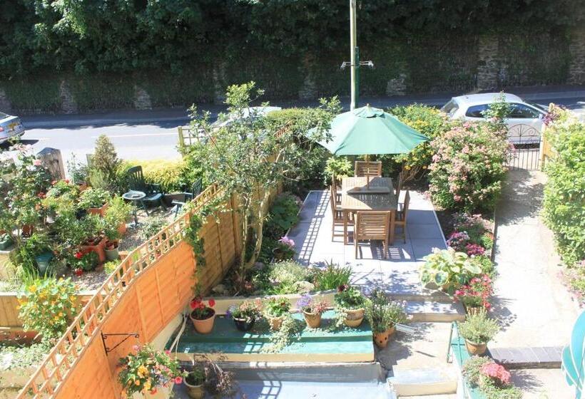 Номер Стандартный с Видом, The Collingdale Guest House