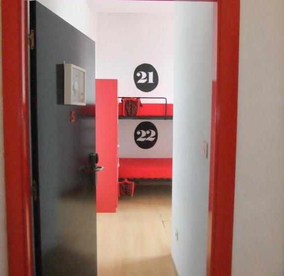 带共用浴室的标准房间, Bilbao Akelarre Hostel