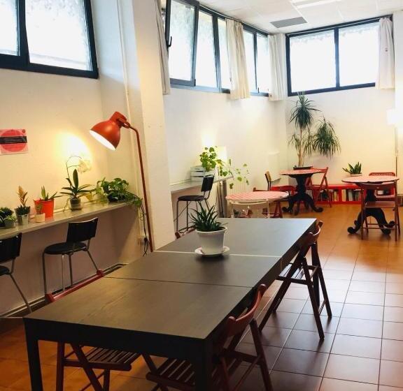 Номер Стандарт Индивидуальный, Bilbao Akelarre Hostel