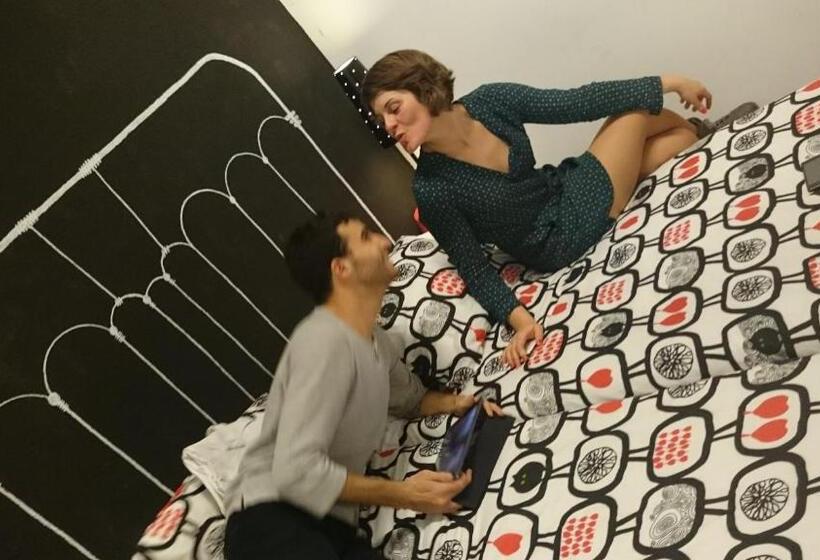 带共用浴室的标准房间, Bilbao Akelarre Hostel