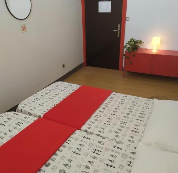带共用浴室的标准房间, Bilbao Akelarre Hostel