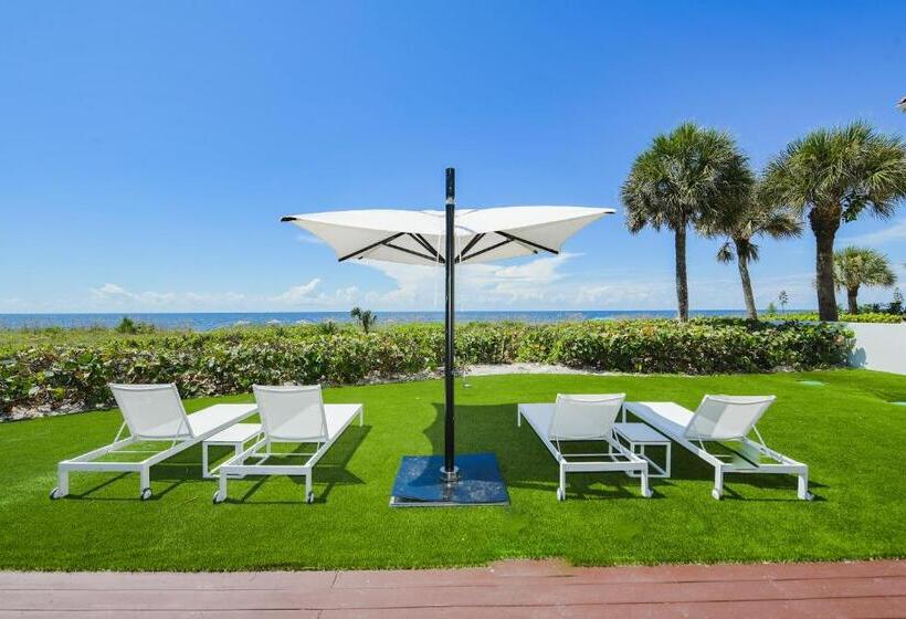 스탠다드 스튜디오 바다 전망, Casey Key Resorts  Beachfront