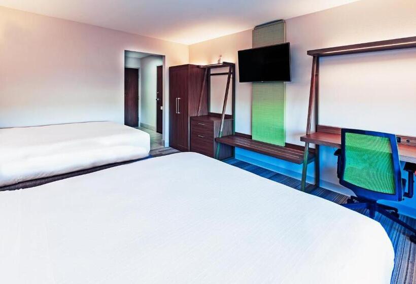 Номер Стандарт, Holiday Inn Express & Suites Tulsa West   Sand Springs, An Ihg