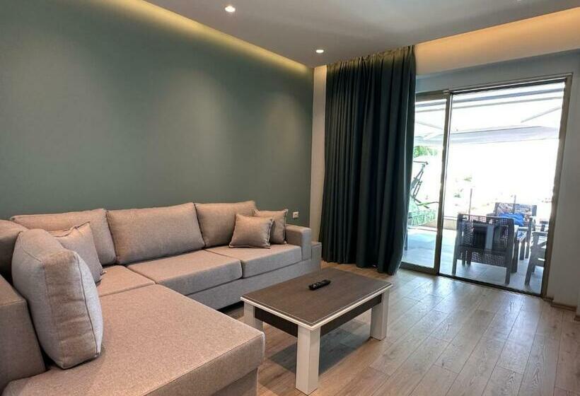 Полулюкс с Бассейном, Seacoast Resort Halkidiki