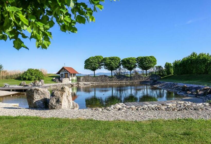 جناح, Metzenhof