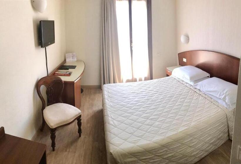 标准间带露台, Roma