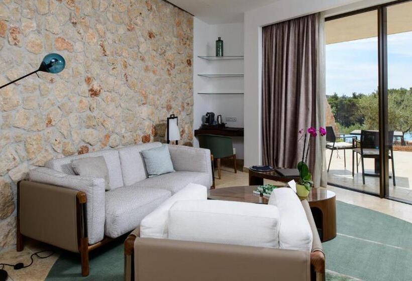 Люкс Deluxe Вид на Море, Villa Nai 3.3
