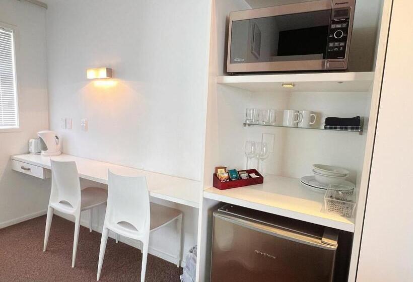 اتاق اکونومی, Morrinsville Motel