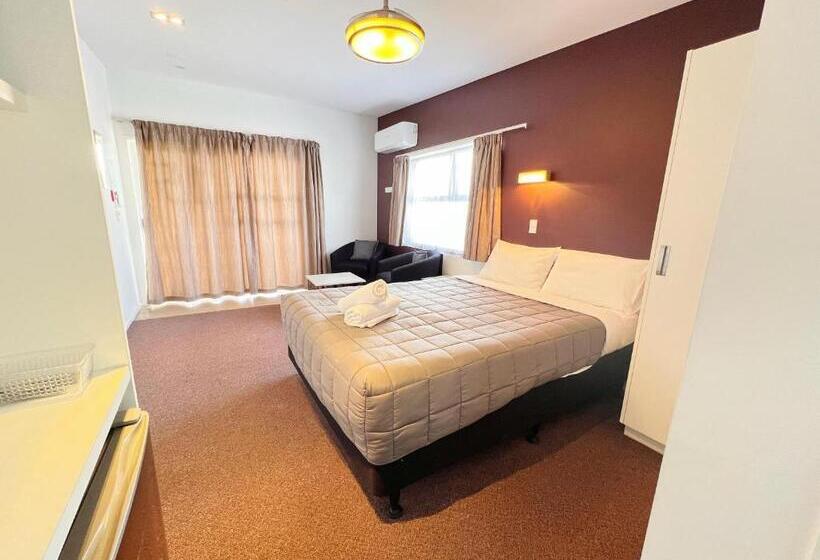اتاق لوکس با تخت دو نفره بزرگ, Morrinsville Motel