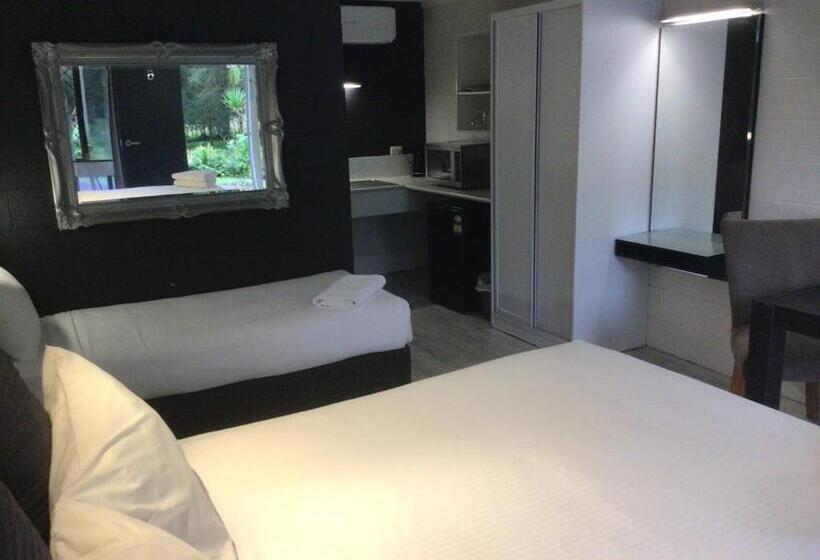 스탠다드 트리플 룸, Buderim Fiesta Motel