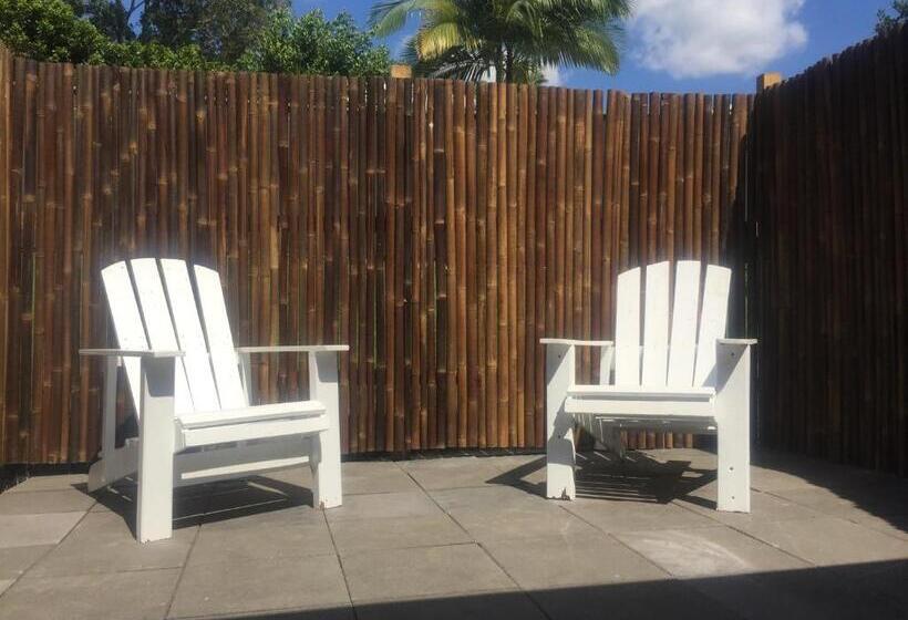 디럭스 스위트, Buderim Fiesta Motel