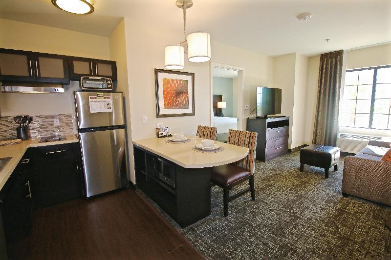 Люкс Кровать Кинг, Homewood Suites By Hilton Cathedral City Palm Springs