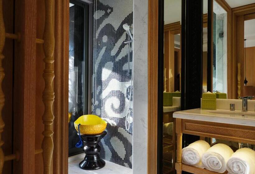 Люкс Боковой Вид на Море, Indigo Bali Seminyak Beach, An Ihg