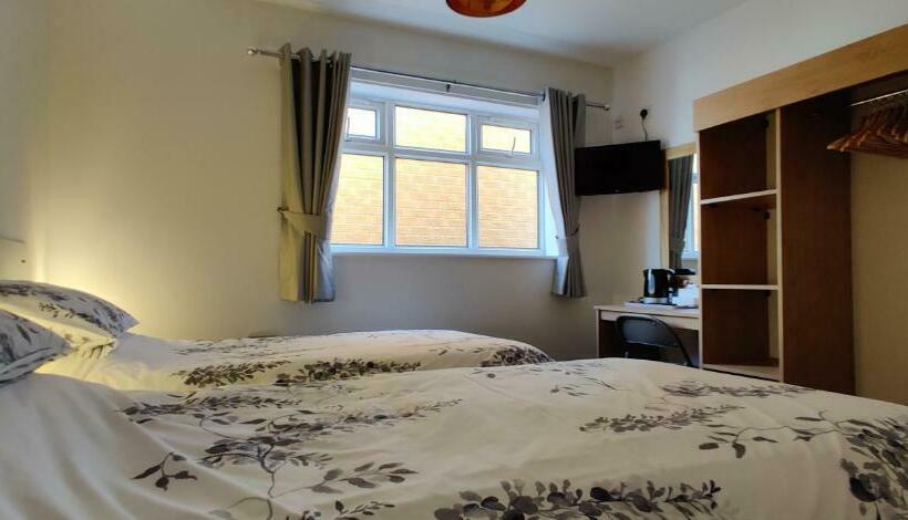 Номер Стандарт, Aaron Lodge Guest House