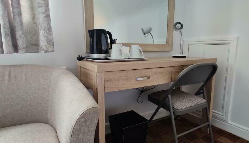 Номер Стандарт, Aaron Lodge Guest House