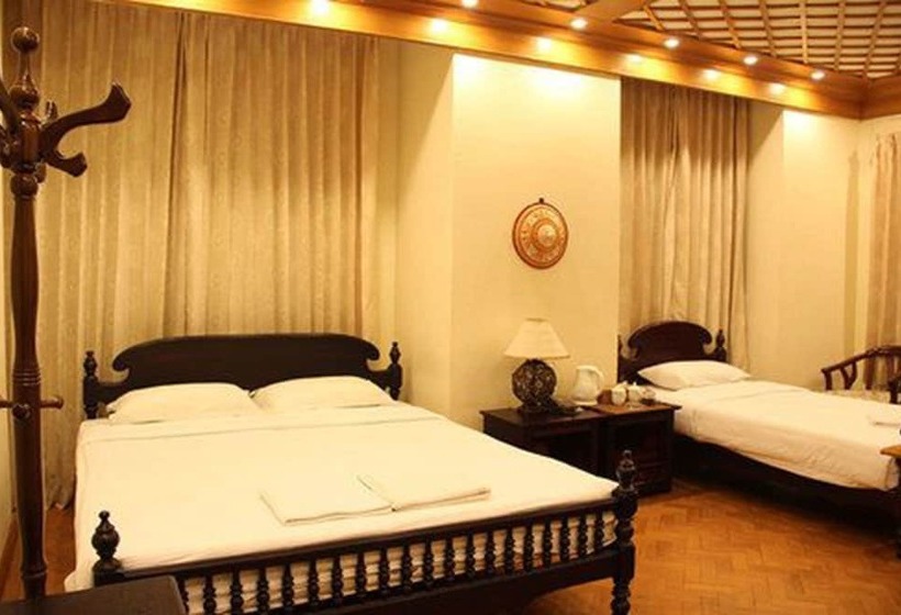 سوییت جونیور, Mr Charles Guest House