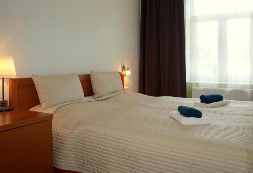 Camera Standard Bagno Condiviso, Pension Village