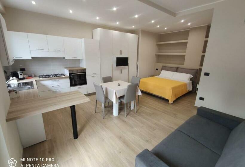 Студио Стандарт с Террасой, Giorgia House
