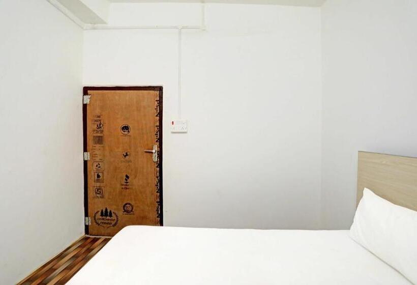 三人经典房间, Oyo Hotel Happy Inn