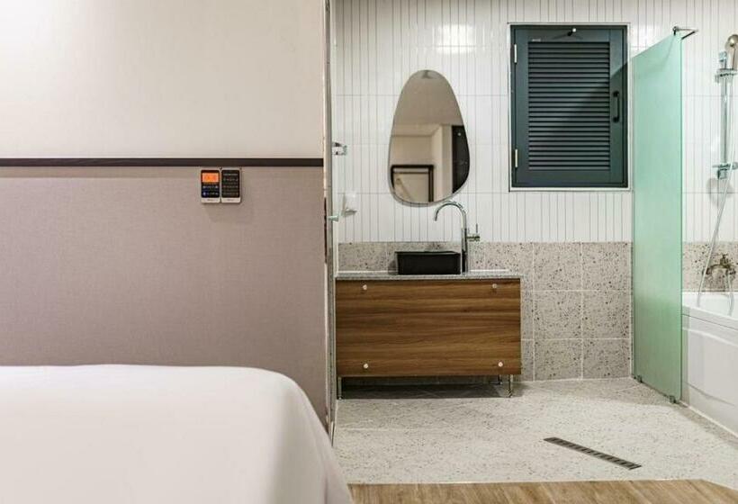 Habitació Estàndard, Browndot Hotel Guun