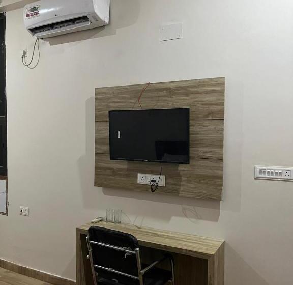 豪华房间, Treebo Om Shree Banaras