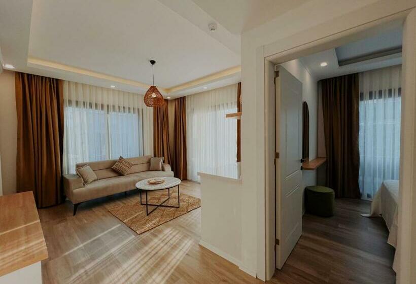 Люкс с Балконом, Marla Suite Otel