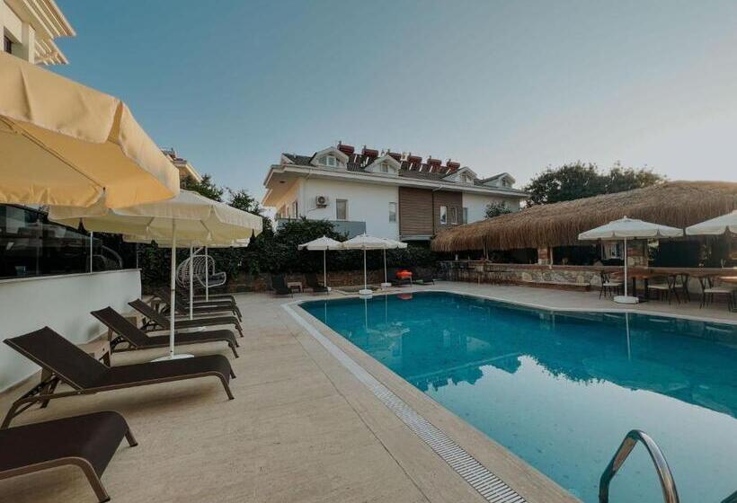 Люкс с Балконом, Marla Suite Otel